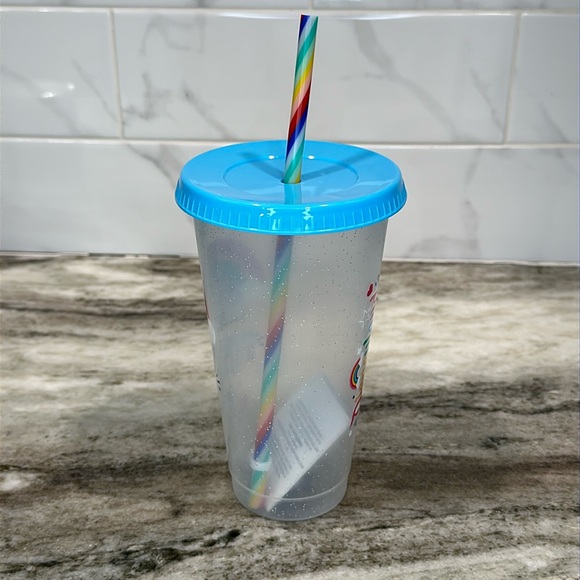 DISNEYLAND Resort Be Your Own Rainbow PRIDE 26oz Tumbler Straw Disney Parks NEW - Picture 4 of 11